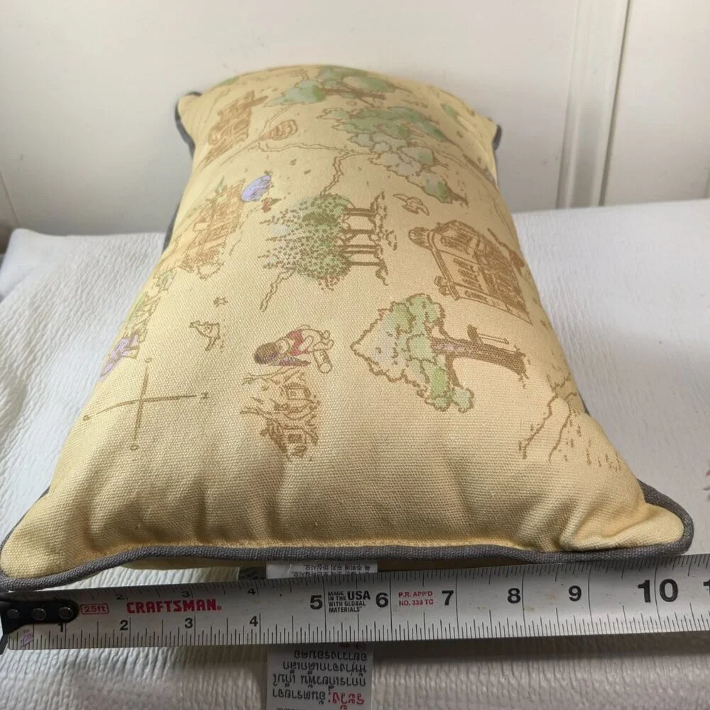 Disney Parks Winnie the Pooh & Friends Throw‎ Pillow Epcot UK United Kingdom